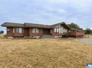 55 Hunters Gate Ln, Pt Angeles, WA 98362