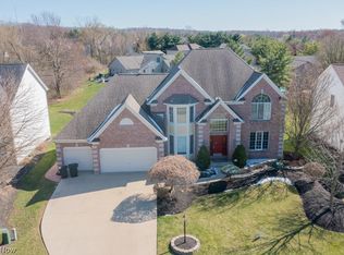 20071 Kylemore Dr, Strongsville, OH 44136
