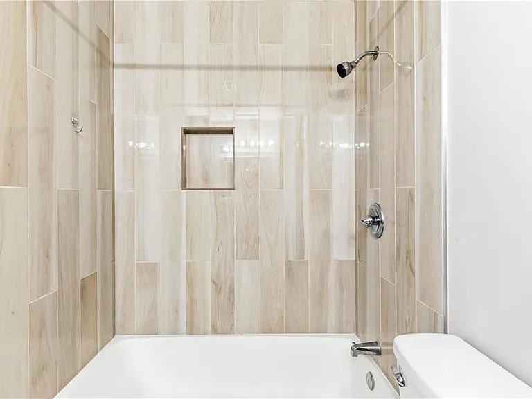 7500 Roswell Rd #80 — Photo 22
