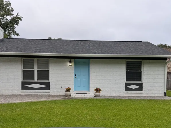 20 Teaneck Rd, Goose Creek, SC 29445
