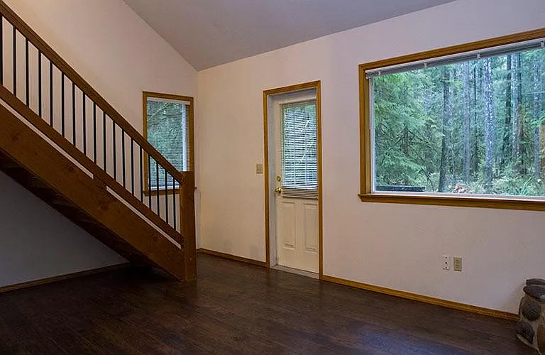 7481 Miller Way — Photo 5