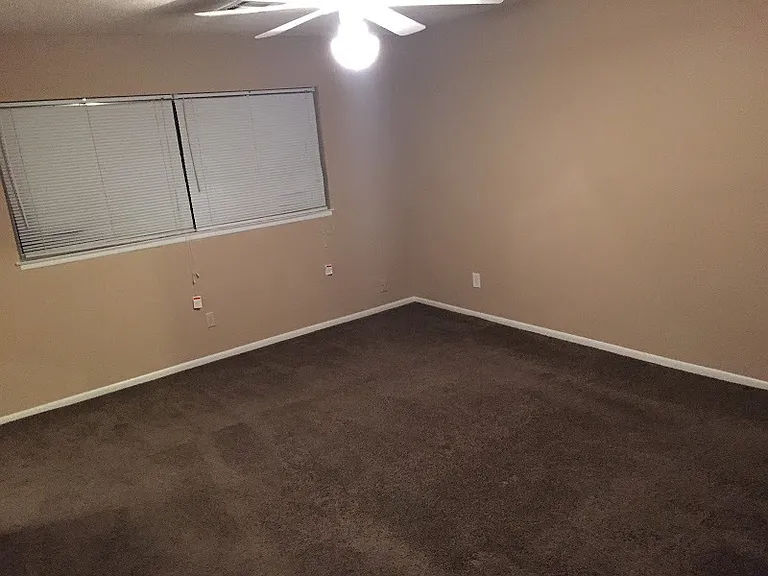 306 Tamarack Dr — Photo 10