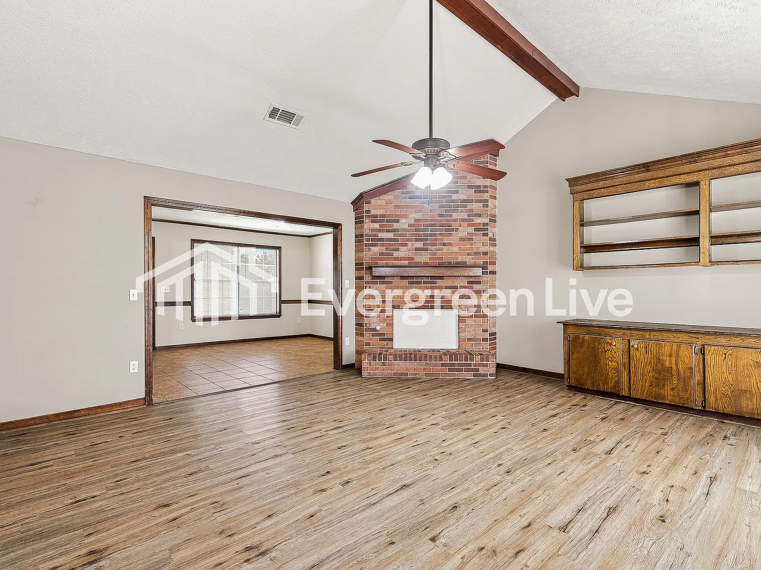 3 bed, 2.0 bath, 1428 sqft, $1,495 — Photo 3
