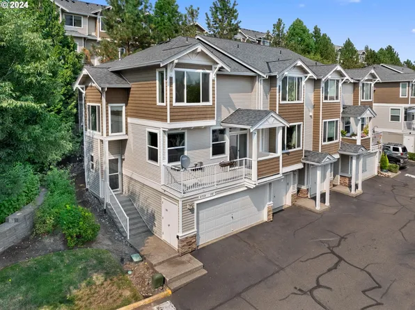 8710 SW 147th Ter Unit 101, Beaverton, OR 97007