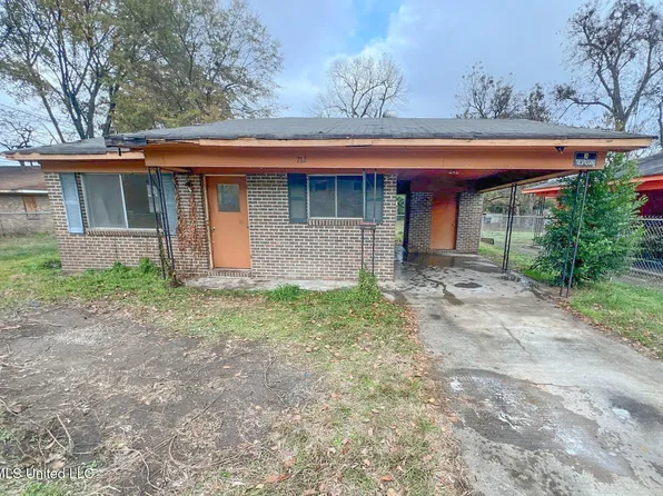 712 W Walthall St, Greenville, MS 38701