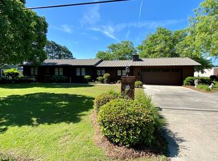 608 Tifton Rd, Nashville, GA 31639