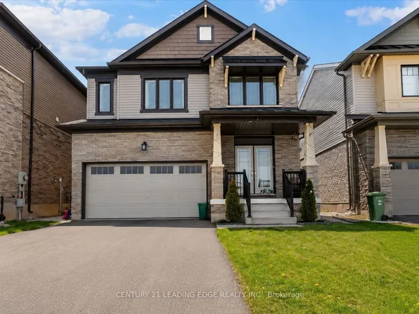 35 Royal Coachman Way, Hamilton, ON L8J 0M2