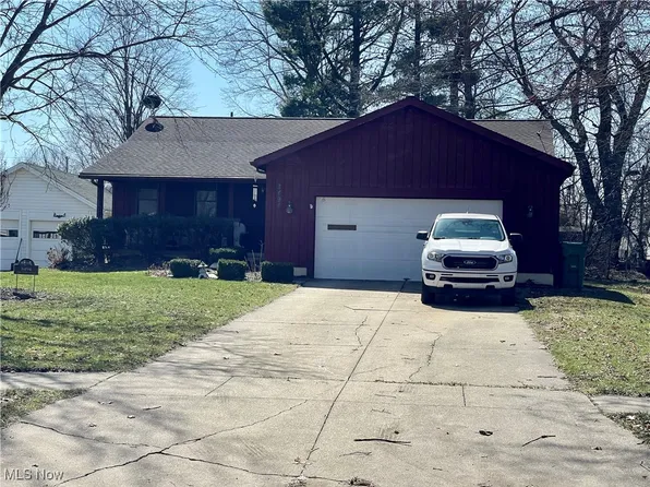 8494 Forestview Ave, Mentor, OH 44060