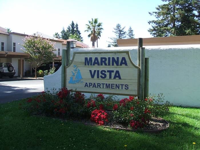 marina vista front entry