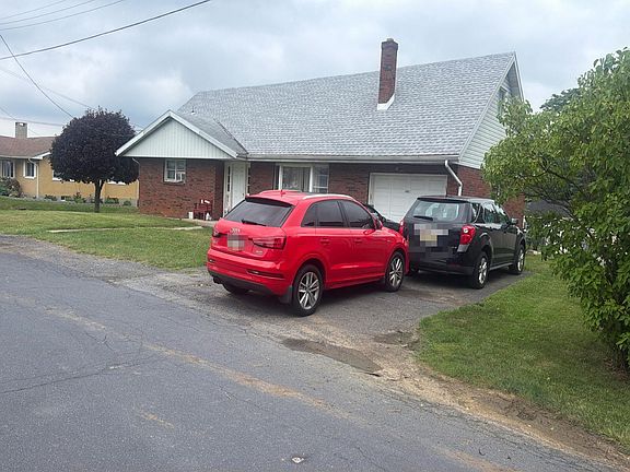 2nd image of 493 Ringwood Ave