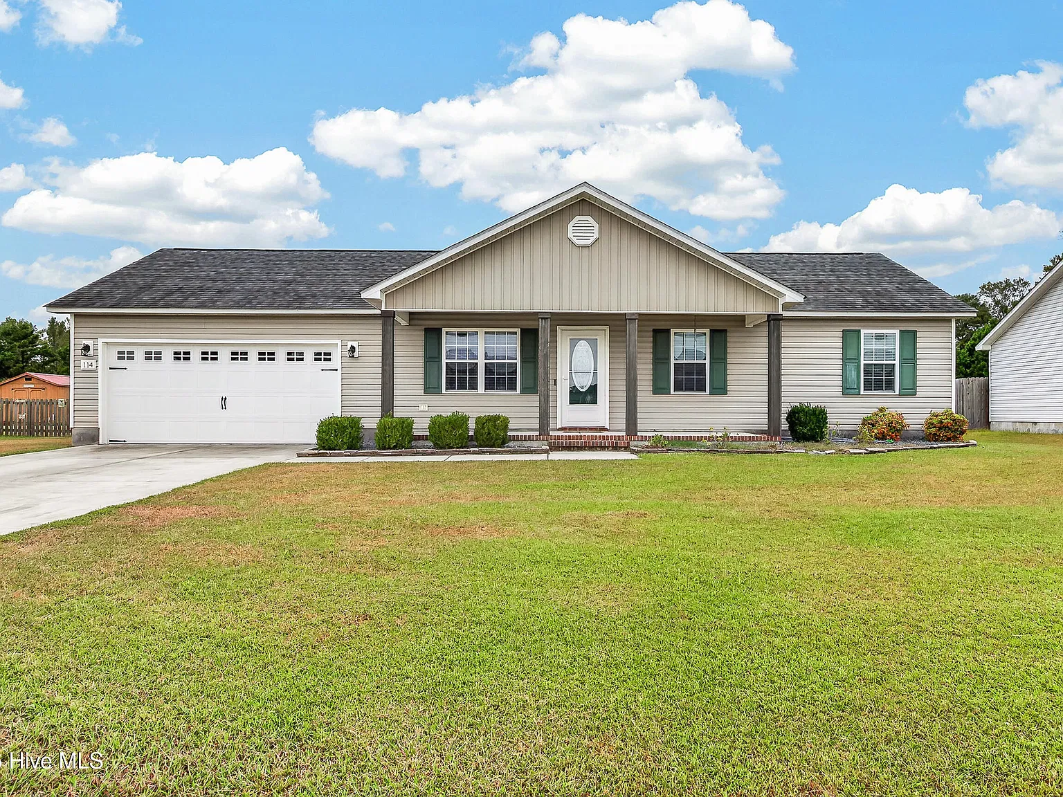 3 bed, 2.0 bath, 1680 sqft, $1,800 — Photo 1