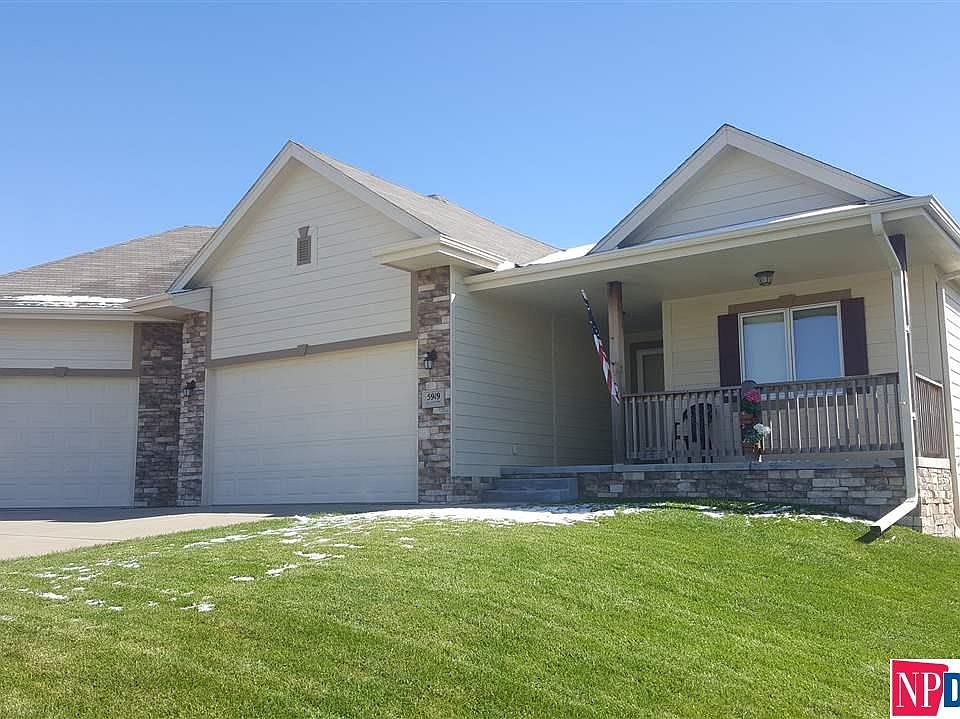 1st image of 5919 N 154th Ave