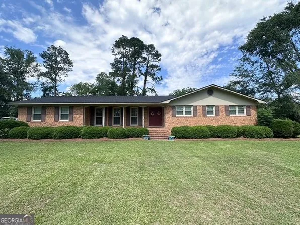 1261 Bell Ave, Soperton, GA 30457