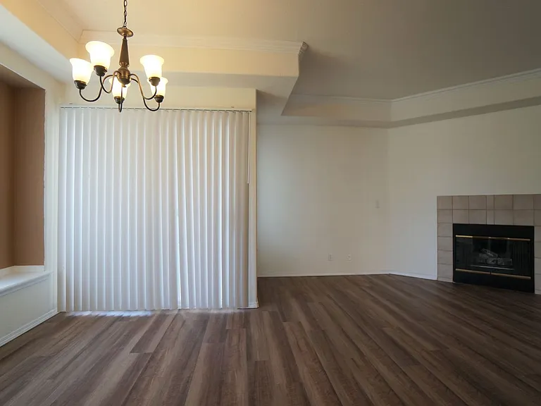 3770 Strawberry Field Grv #B — Photo 7