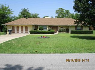 225 Meadow Rd, Ardmore, OK 73401