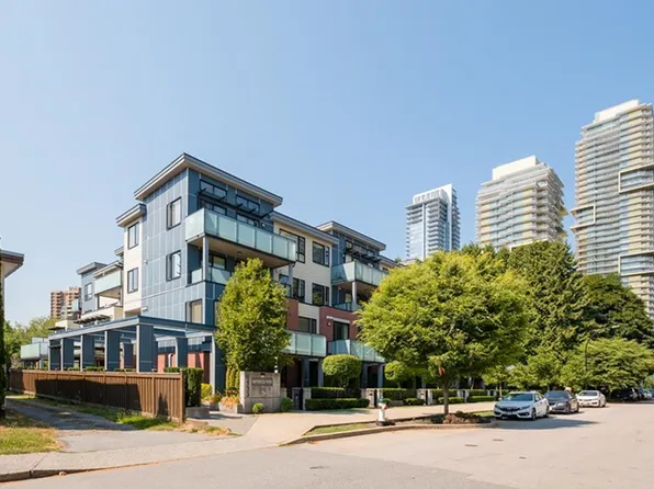 6533 McKay Ave #214, Burnaby, BC V5H 2W8