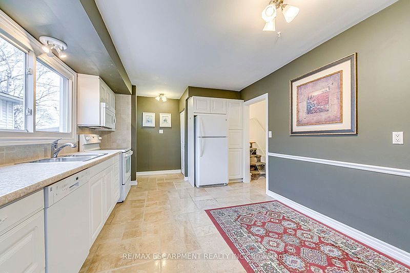 Burlington House for rent - 3 Bedrooms — photo 10