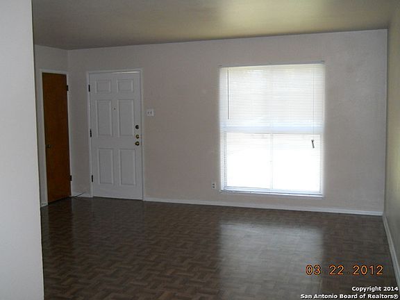 3rd image of 323 Creath Pl