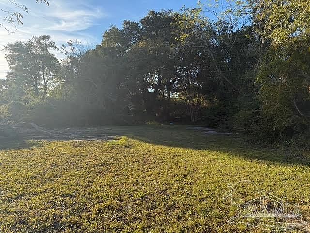 1st image of 305 N Navy Blvd