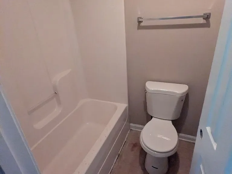 601 18th Street Taylor Apartments — Photo 1