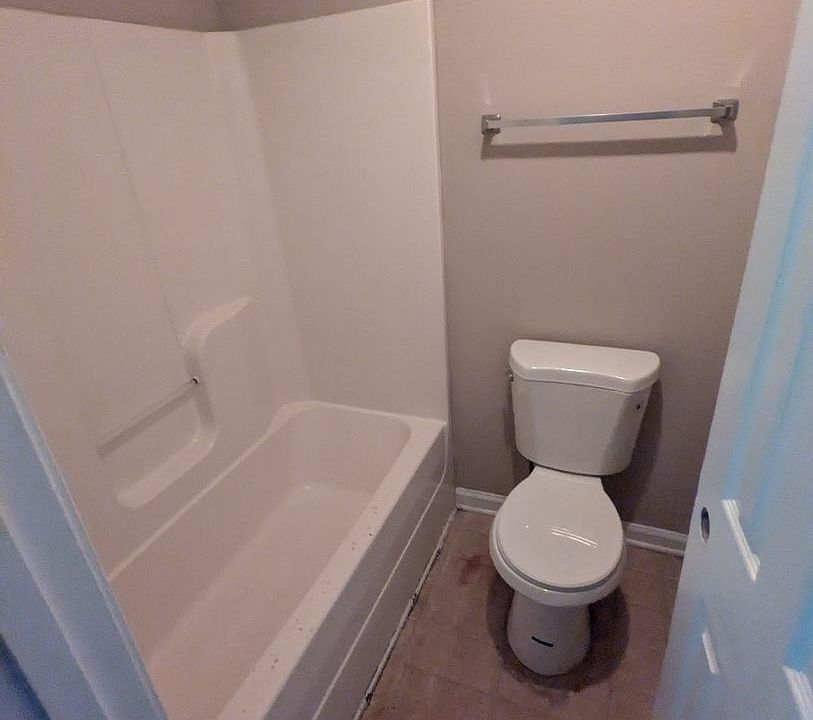 1st image of 601 18th St #B