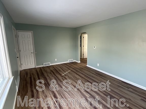 3rd image of 1400 Massachusetts Ave