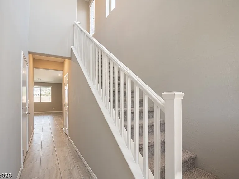 896 Bluebell Brook St — Photo 3