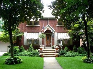 11327 Cranston St, Livonia, MI