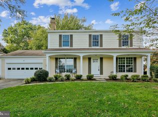 801 Pointer Ridge Dr, Gaithersburg, MD 20878