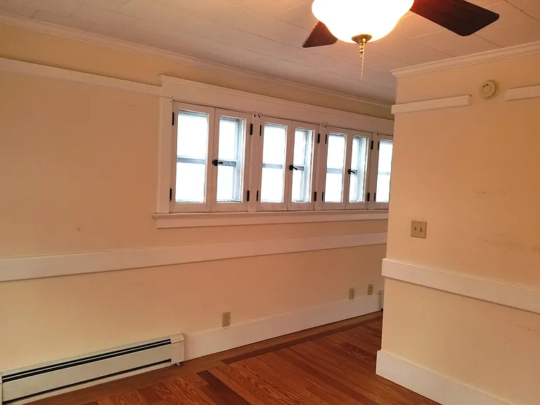 123 E 3rd St #3 — Photo 6