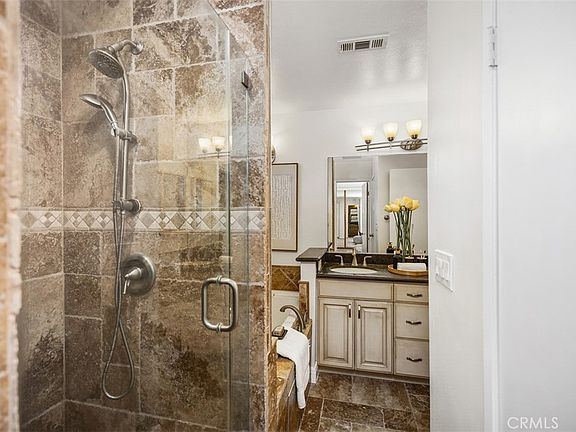 4th image of 23296 Buckland Ln #M