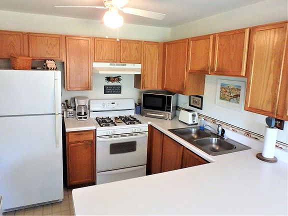 5th image of 1316 N Red Oak Cir Unit 1