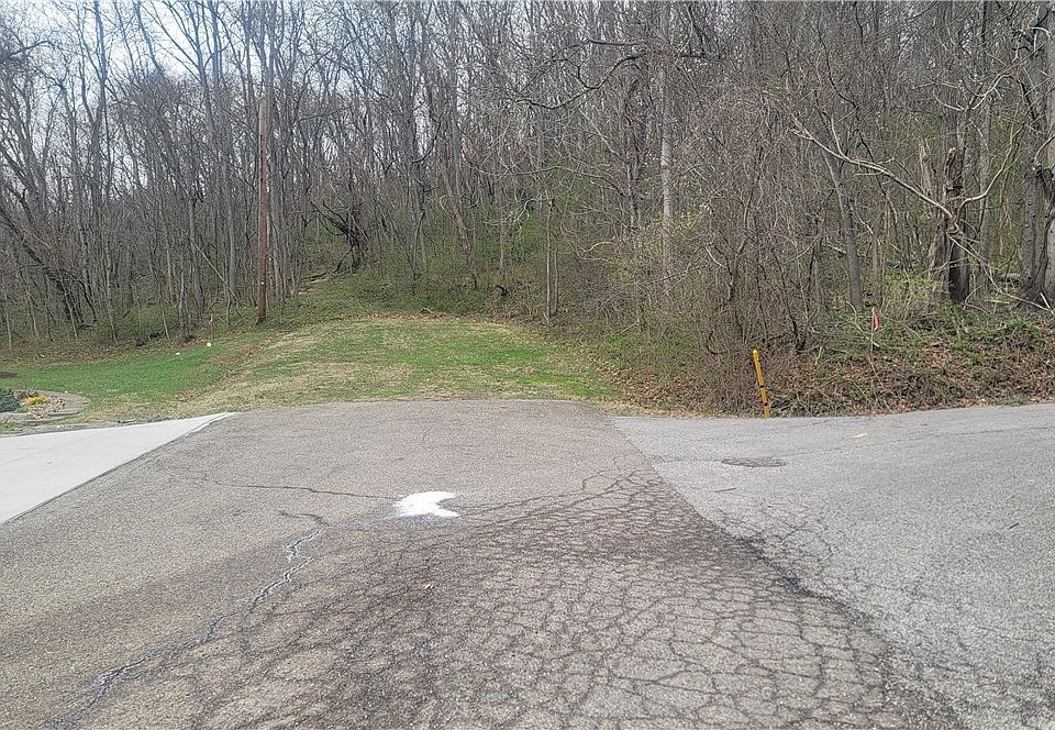 1st image of 0 Pine St