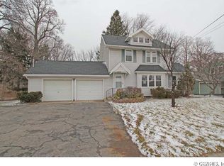 2534 Norton St, Rochester, NY 14609