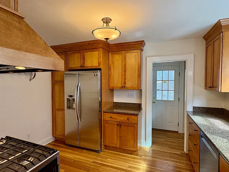 25 Alton St #25 — Photo 2