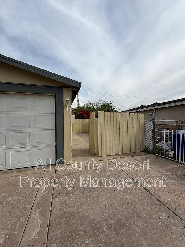 1 bed, 1.0 bath, $950 — Photo 2