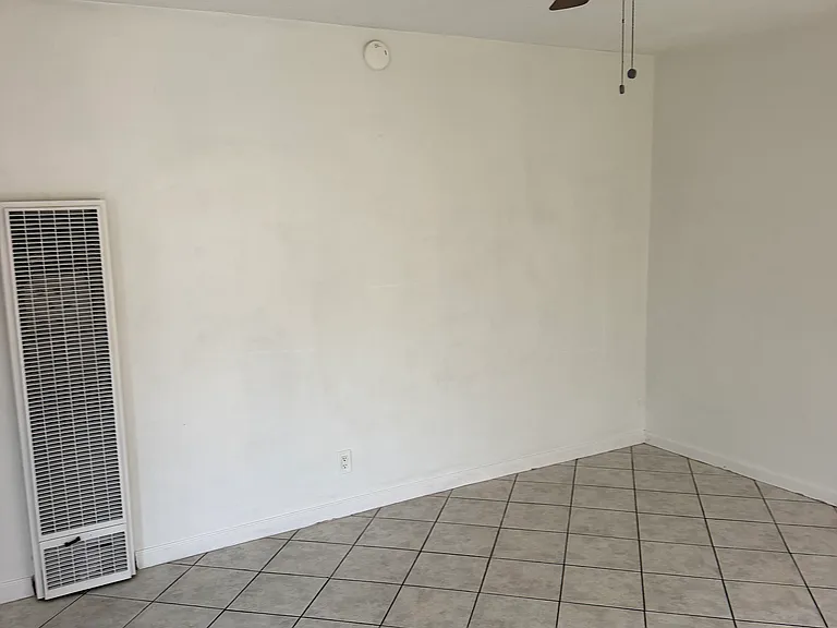 Peach St — Photo 2