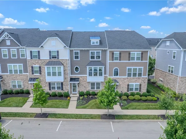 812 Theda Dori St, Cranberry Township, PA 16066