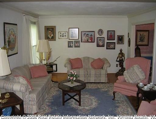 4th image of 5205 Rolleston Dr