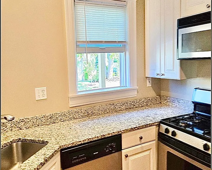 108 Cole Avenue — Photo 5