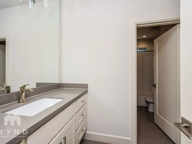 4216 Bowser Ave — Photo 20