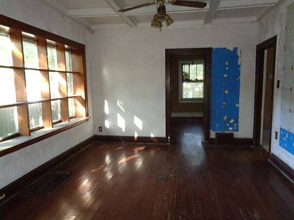 3rd image of 12118 S Eggleston Ave