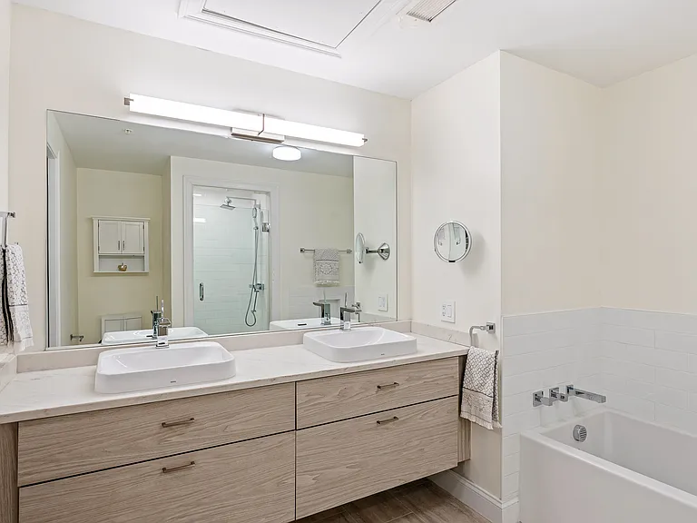 771 Harrison Ave #304 — Photo 15
