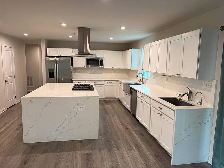 54 Goldspire Dr — Photo 3