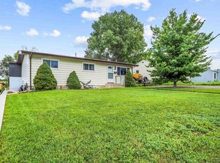 5119 Redmond Rd, Cheyenne, WY 82009