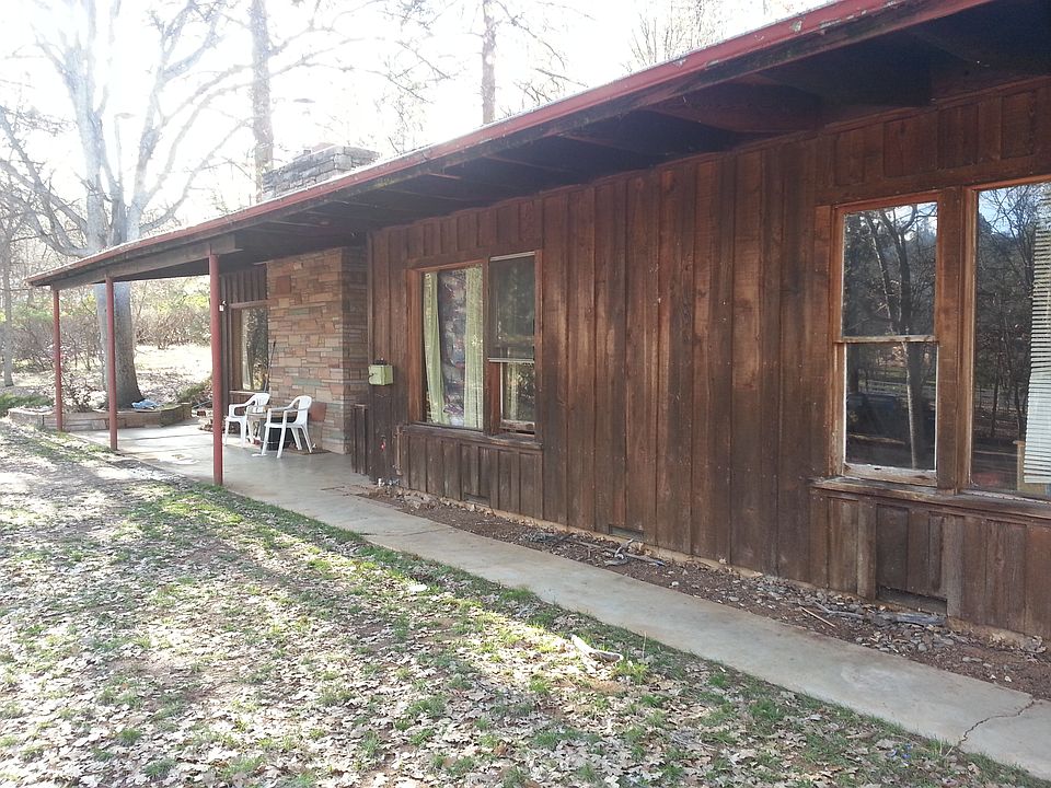 1st image of 450 Payne Ln