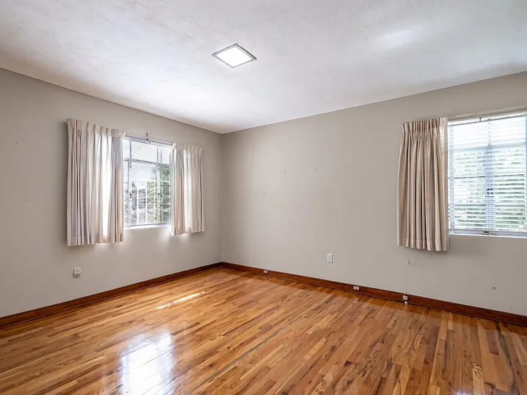3127 Polk Ave — Photo 6
