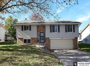 6718 S 87th St, Ralston, NE 68127