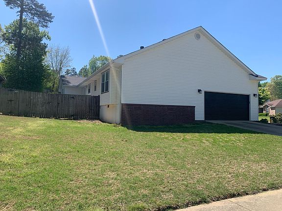 3rd image of 1 Summer Ridge Ct