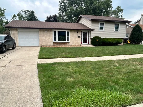 4316 176th St, Country Club Hills, IL 60478